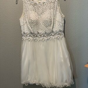 Macy's White Lace and Tulle Kids Dress